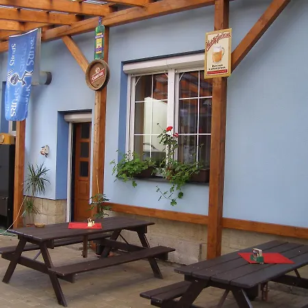 Klub U Namornika 3* Dvůr Králové nad Labem
