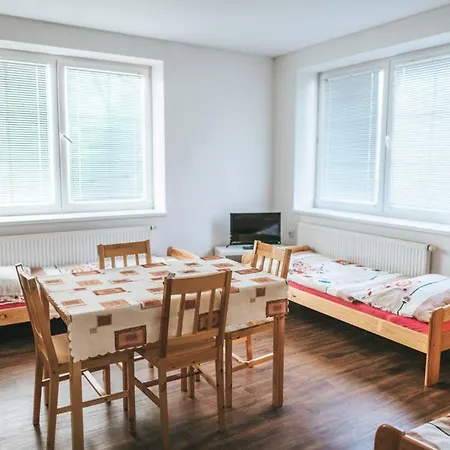 Klub U Namornika Maison d'hôtes Dvůr Králové nad Labem